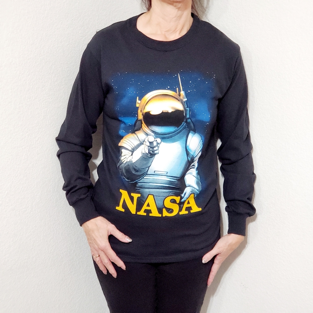 •H & M• NASA•astronaut•UNISEX•l/s•NWT•2 sizes, Sml & Lrg.• - Picture 2 of 16